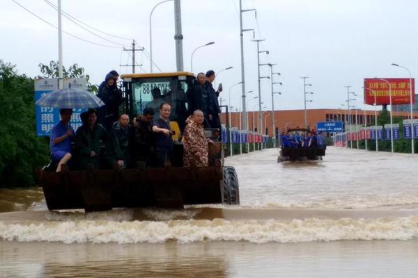 決戰(zhàn)荊州 《開(kāi)心掛三國(guó)》首曝攻城戰(zhàn)玩法