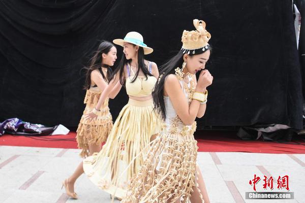 RTS手游《瘋狂原始人》今日正式開(kāi)啟公測(cè)