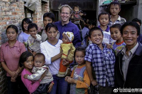 《真江湖HD》新玩法上線(xiàn) 飛檐走壁輕功奪寶